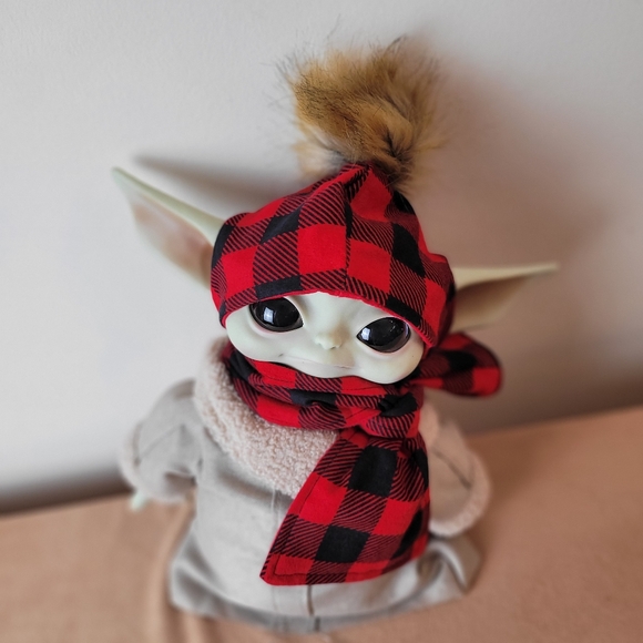 2 pc Hat & Scarf set for 11" The Child baby yoda LIFESIZE SIDESHOW Grogu Buffalo - Picture 13 of 14
